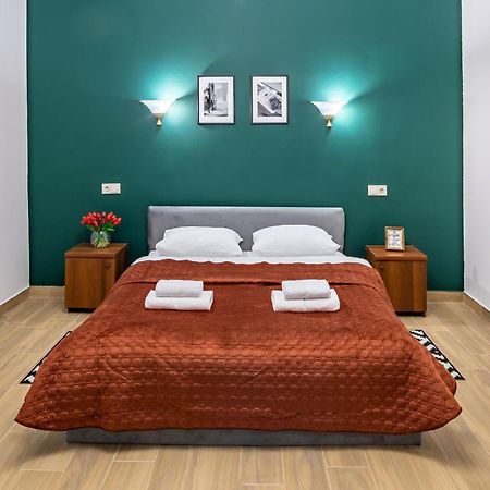 Complex Of Central Apartments 리비프 외부 사진